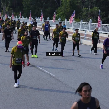 Runner Photo 7186761