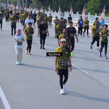 Runner Photo 7186787