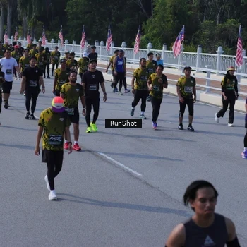 Runner Photo 7186800