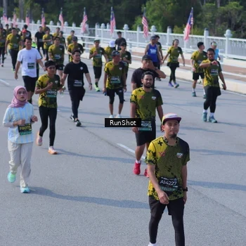 Runner Photo 7186818