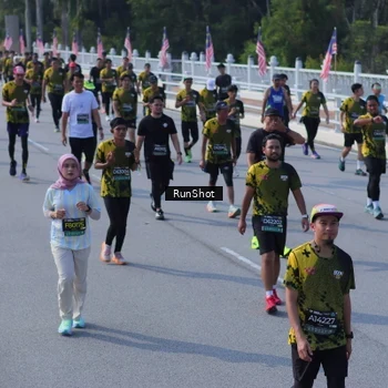 Runner Photo 7186838