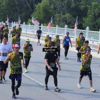 Runner Photo 7186947