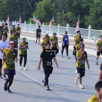 Runner Photo 7186951