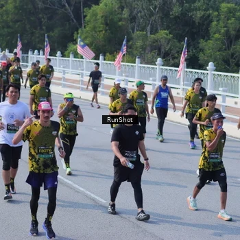 Runner Photo 7186959
