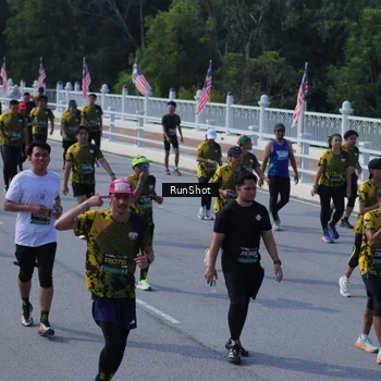 Runner Photo 7186968