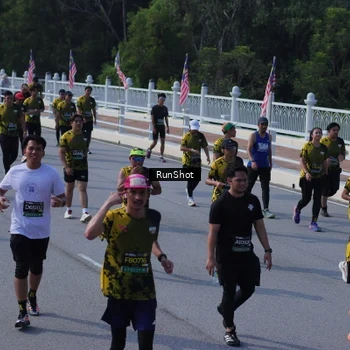 Runner Photo 7186989