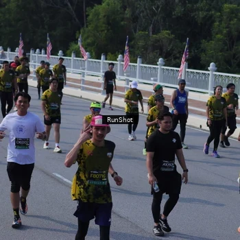 Runner Photo 7186992
