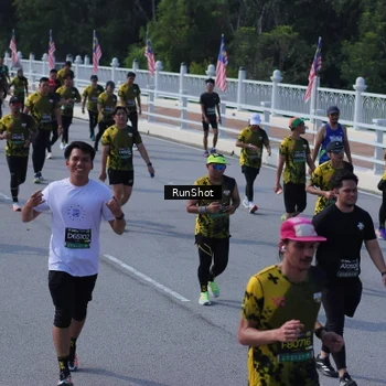 Runner Photo 7187008