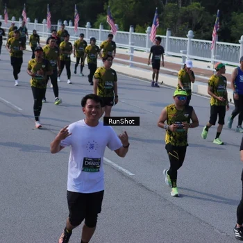 Runner Photo 7187018