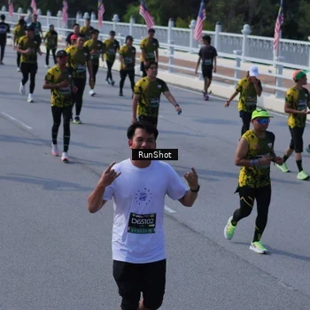 Runner Photo 7187024