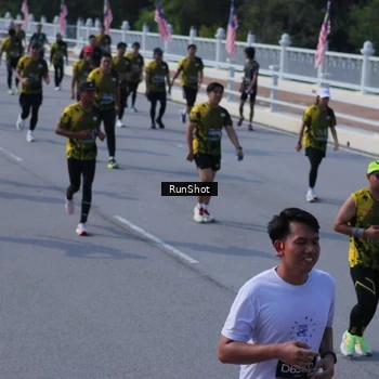 Runner Photo 7187048