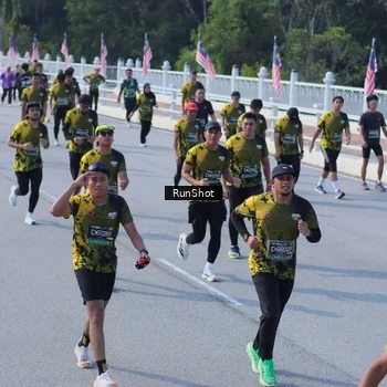 Runner Photo 7187147