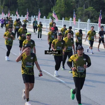 Runner Photo 7187154