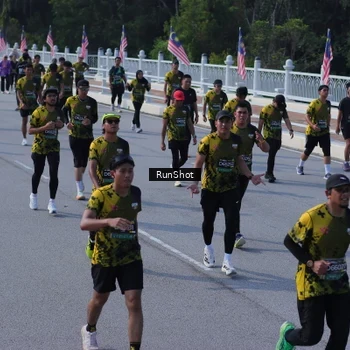 Runner Photo 7187166