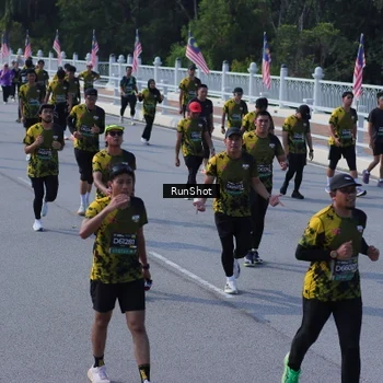 Runner Photo 7187179