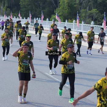 Runner Photo 7187210