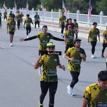 Runner Photo 7187293