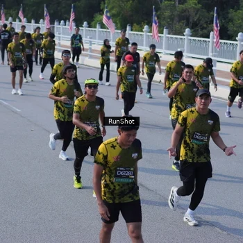 Runner Photo 7187313