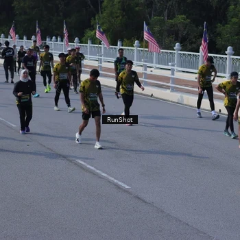 Runner Photo 7187338