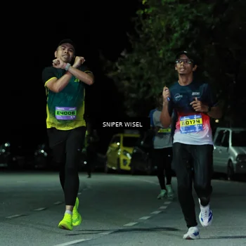 Runner Photo 7187423