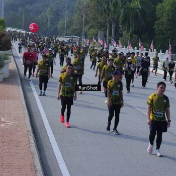 Runner Photo 7187442