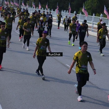 Runner Photo 7187488