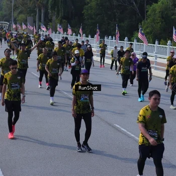 Runner Photo 7187498