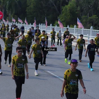 Runner Photo 7187532