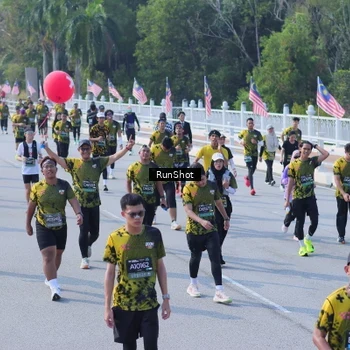 Runner Photo 7187535