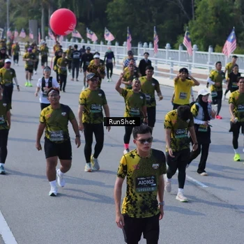 Runner Photo 7187547