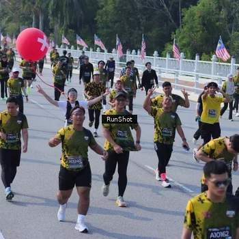 Runner Photo 7187562