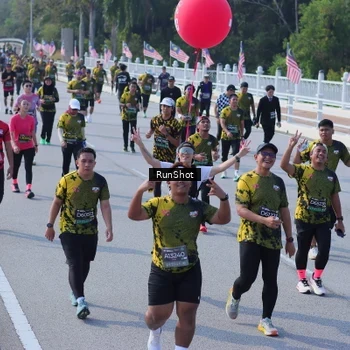 Runner Photo 7187571