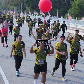 Runner Photo 7187573