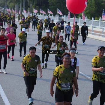Runner Photo 7187594