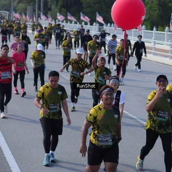 Runner Photo 7187623