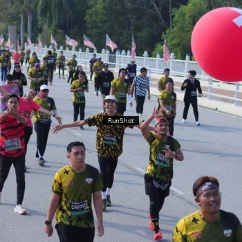 Runner Photo 7187633