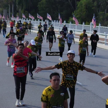 Runner Photo 7187651