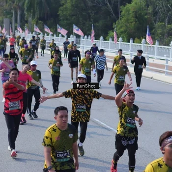 Runner Photo 7187662