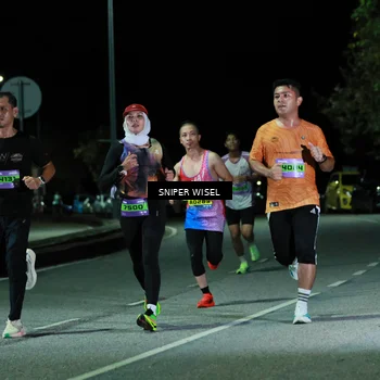 Runner Photo 7187664
