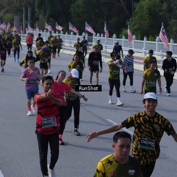 Runner Photo 7187666