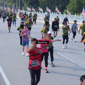 Runner Photo 7187674