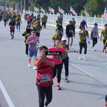 Runner Photo 7187682