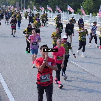 Runner Photo 7187687