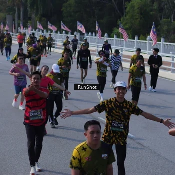 Runner Photo 7187694