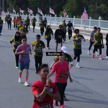 Runner Photo 7187703