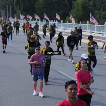 Runner Photo 7187711