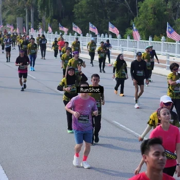 Runner Photo 7187717