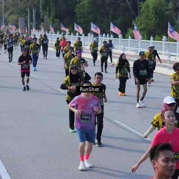 Runner Photo 7187718