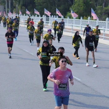 Runner Photo 7187747