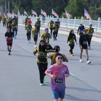Runner Photo 7187748